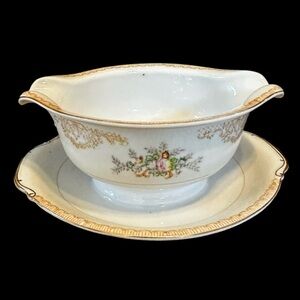 Vintage KRE9 by KRESCENT JAPAN Gravy Boat Tan Edge Floral Rim Gold Trim 8”